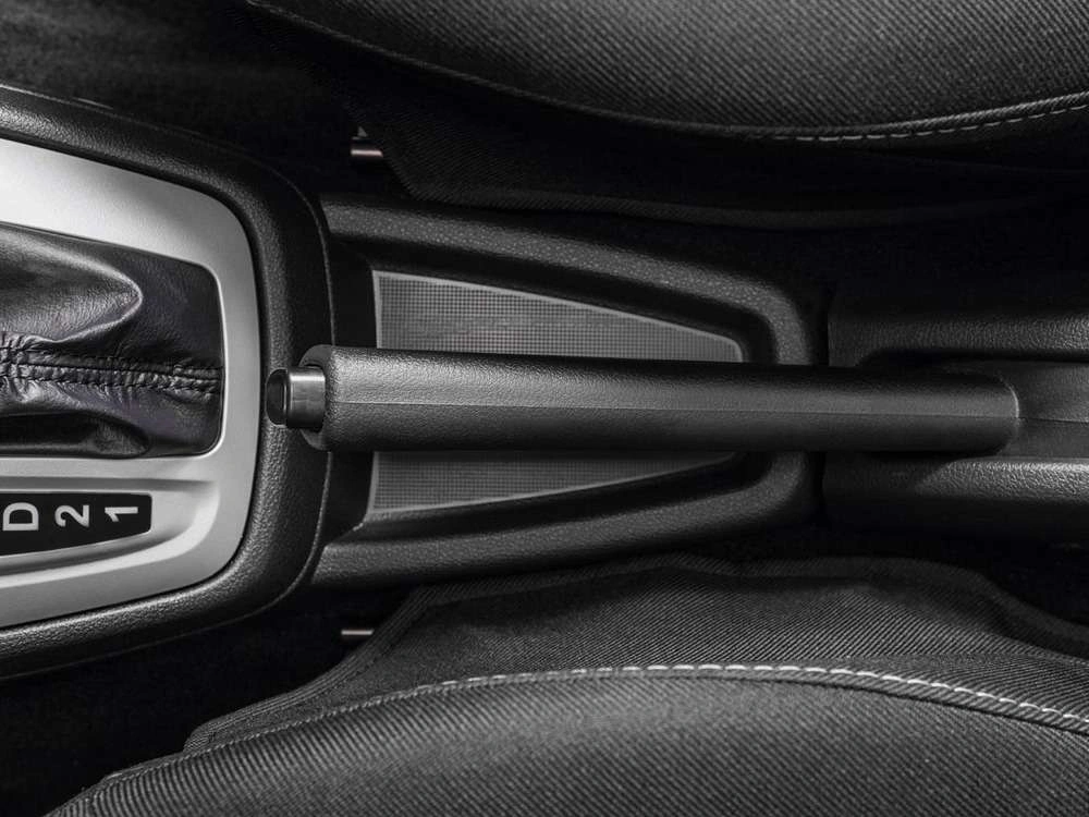 Lada Granta Хэтчбек - фото №10